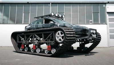 Tesla Model 3: ecco come è stata trasformata in un carro armato!