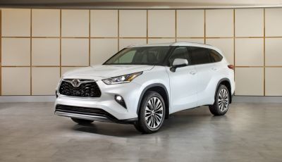 Toyota Highlander: nuovi motori e più tecnologia per il MY2023