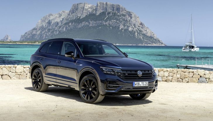 Volkswagen Touareg: a metà giugno arriva la versione speciale “Edition 20” - Foto 3 di 10