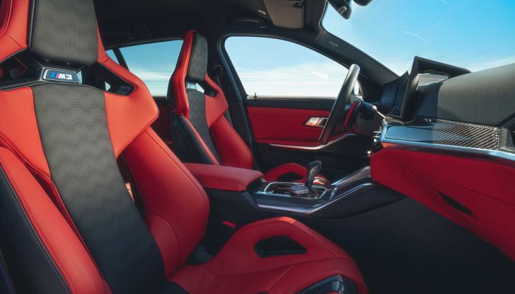 BMW M3 Competition Touring: la station-wagon tedesca diventa “da sparo”! - Foto 15 di 17