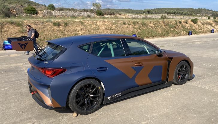 UrbanRebel, Tavascan e Terramar: i tre modelli Cupra in arrivo per il 2025 - Foto 24 di 30