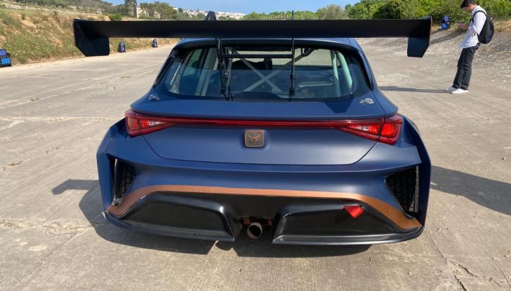 UrbanRebel, Tavascan e Terramar: i tre modelli Cupra in arrivo per il 2025 - Foto 9 di 30