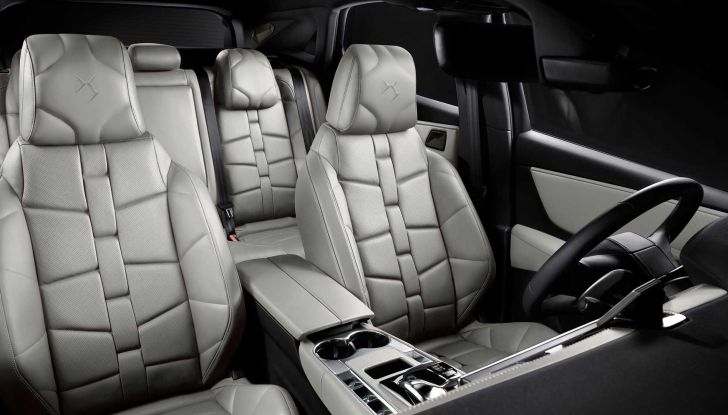 Nuovo DS7 2022: prezzi, motori e allestimenti del SUV francese provato su strada - Foto 17 di 17