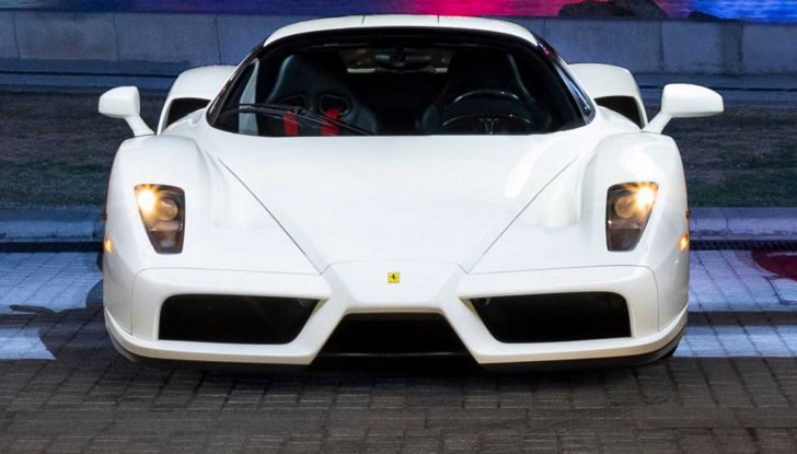 RM Sotheby’s mette all’asta l’unica Ferrari Enzo al mondo… in Bianco Avus! - Foto 3 di 9