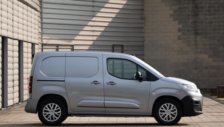 Fiat E-Doblò: la multispazio italiana rinasce in chiave elettrica - Foto 24 di 30