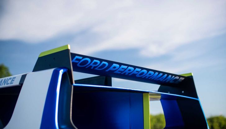 Il Ford Transit mette il turbo (elettrico)… e diventa SuperVan! - Foto 14 di 19