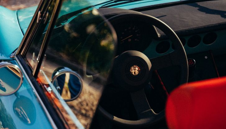 Alfa Romeo Spider Duetto e Vespa 50 Special-e: le due nuove icone di Garage Italia - Foto 16 di 19