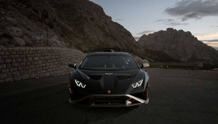 Nuova Lamborghini Huracan ibrida: che numeri per il nuovo motore V8 turbo - Foto 8 di 16