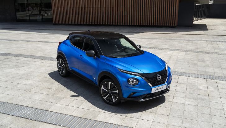 Nissan Juke Hybrid 2022: la prova su strada del nuovo crossover elettrificato - Foto 18 di 29
