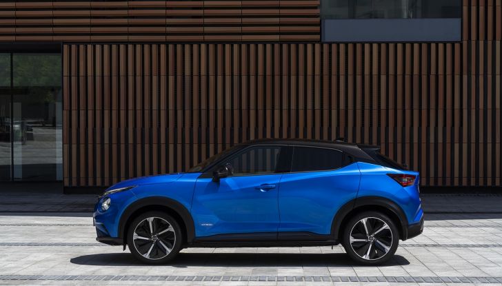 Nissan Juke Hybrid 2022: la prova su strada del nuovo crossover elettrificato - Foto 19 di 29