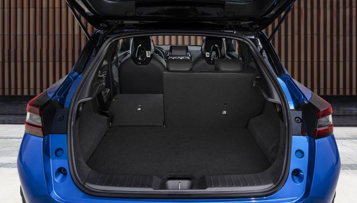 Nissan Juke Hybrid 2022: la prova su strada del nuovo crossover elettrificato - Foto 23 di 29