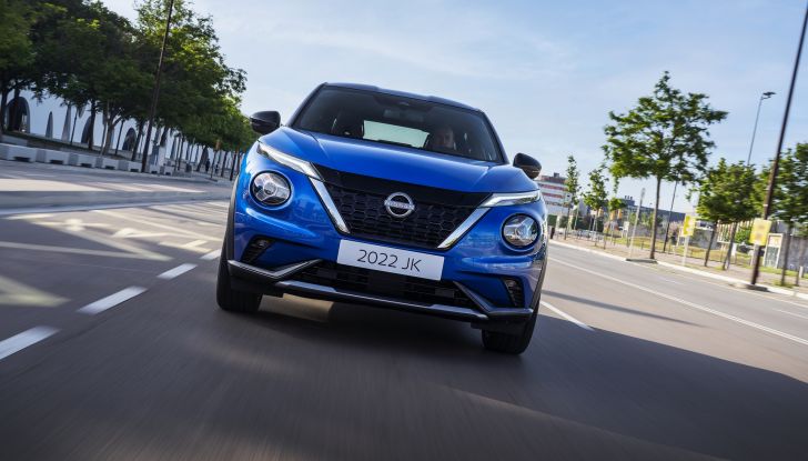 Nissan Juke Hybrid 2022: la prova su strada del nuovo crossover elettrificato - Foto 2 di 29