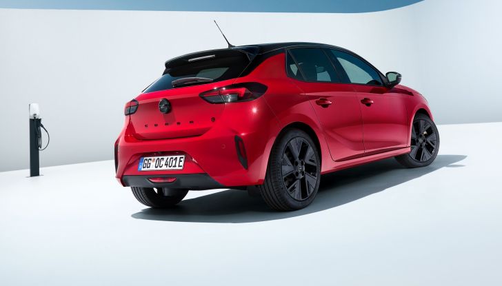 Opel Corsa 40 Years: ecco la serie speciale che festeggia i suoi 40 anni - Foto 11 di 15