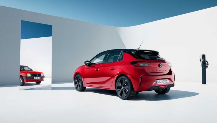 Opel Corsa 40 Years: ecco la serie speciale che festeggia i suoi 40 anni - Foto 2 di 15