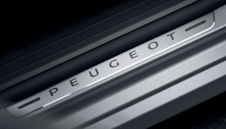 Peugeot 208 Style: 50 esemplari in serie limitata disponibili solo online - Foto 7 di 8