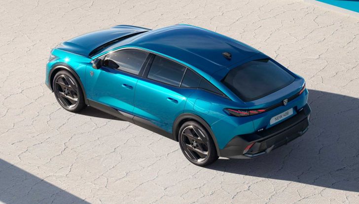 Nuova Peugeot 408: ora è ordinabile l’intera gamma - Foto 6 di 16