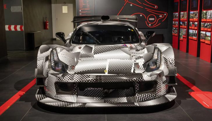 Fiorano da Guinness World Record: la pista Ferrari illumina la “Notte Rossa” - Foto 8 di 9