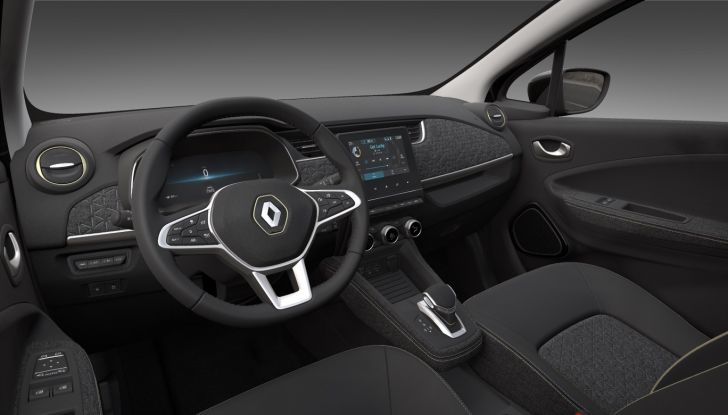 Renault Zoe 2022: tutte le novità del restyling con prezzi da 33.700 Euro - Foto 5 di 9