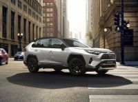 Toyota RAV4 2022: il SUV giapponese si aggiorna, ecco tutte le novità