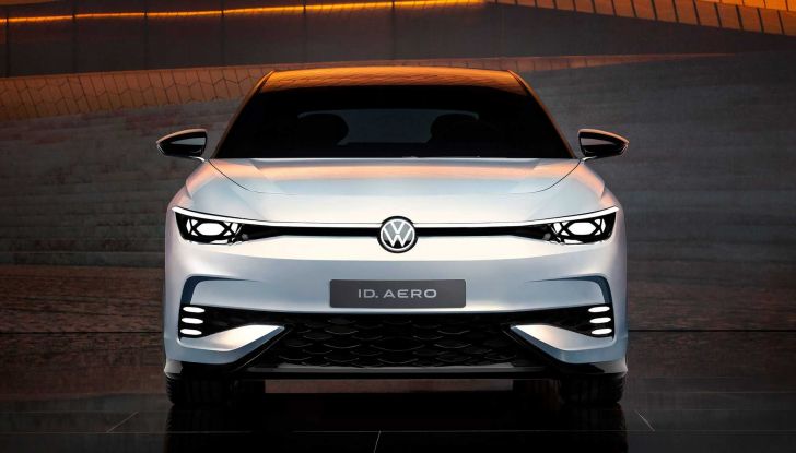 Volkswagen ID.Aero: il concept della Passat elettrica arriva nel 2023 - Foto 3 di 8
