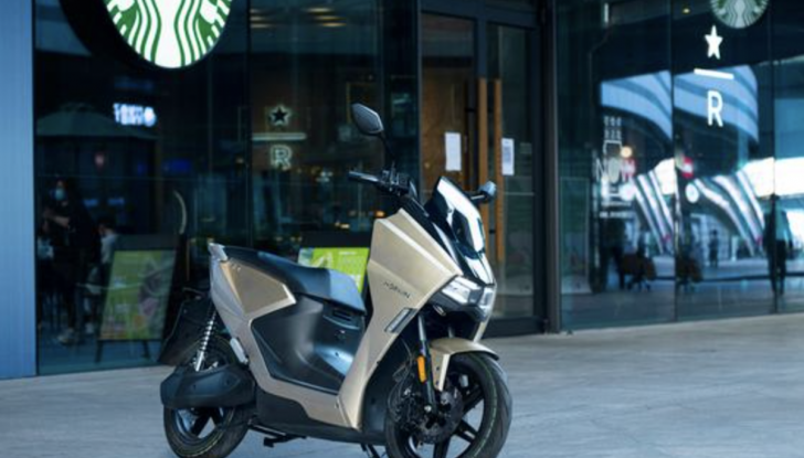 Horwin SK3, lo scooter elettrico sfizioso ed economico - Foto 8 di 9
