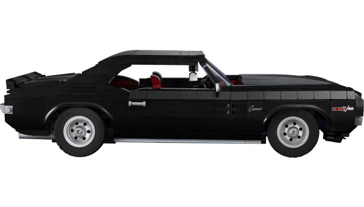Chevrolet Camaro: la Z28 originale si trasforma in un modellino LEGO - Foto 13 di 13