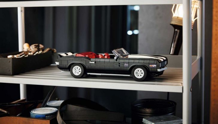 Chevrolet Camaro: la Z28 originale si trasforma in un modellino LEGO - Foto 5 di 13