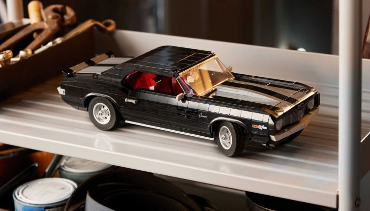 Chevrolet Camaro: la Z28 originale si trasforma in un modellino LEGO - Foto 6 di 13