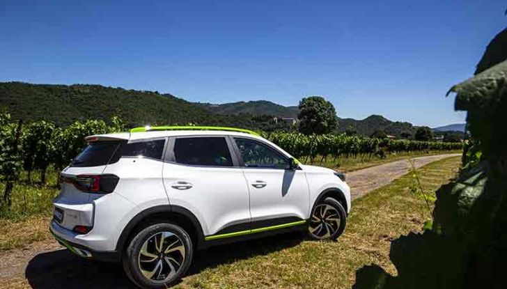 EMC Wave 3: debutta il nuovo SUV, prezzi da 22.000 Euro - Foto 12 di 24