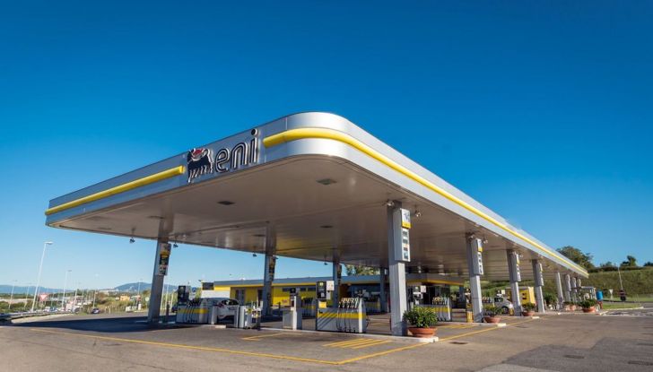 Eni: arrivano i distributori di benzina che parlano in dialetto - Foto 1 di 8
