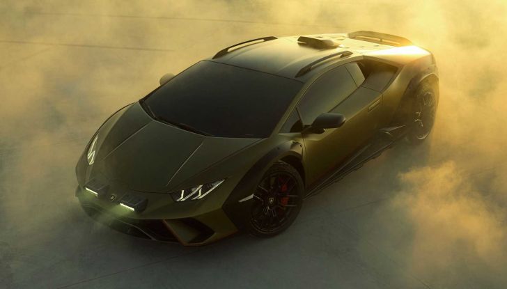 Lamborghini Huracan Sterrato: supercar nata per l’off-road - Foto 2 di 9