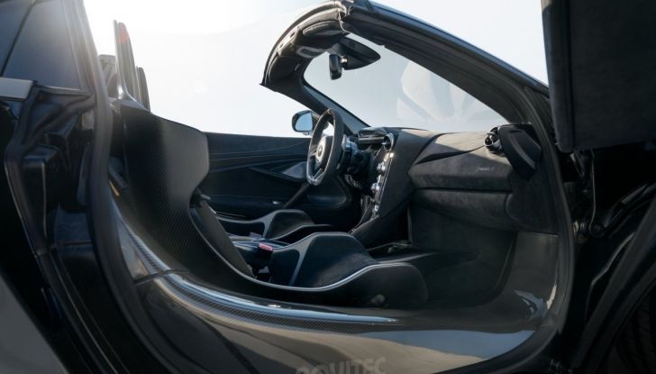 McLaren 765LT Spider: ecco la versione di Novitec da 855 cavalli - Foto 11 di 11