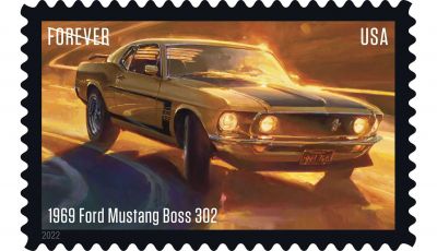 Musclecar in formato “francobollo”: ecco il tributo del servizio postale americano