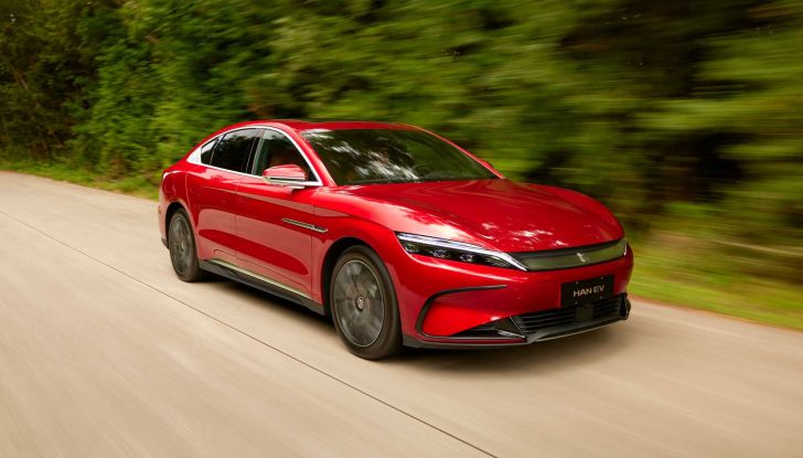 BYD debutta con i SUV Atto 3 e Tang e la berlina Han - Foto 17 di 26