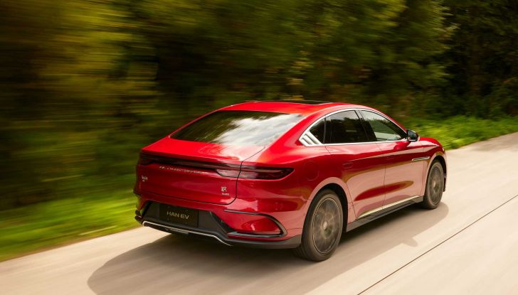 BYD debutta con i SUV Atto 3 e Tang e la berlina Han - Foto 21 di 26