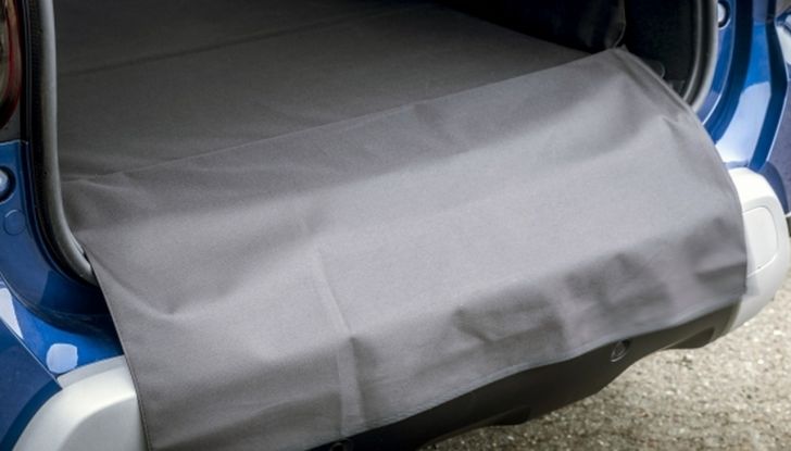 Dacia Duster: disponibile anche la versione commerciale LCV - Foto 10 di 11