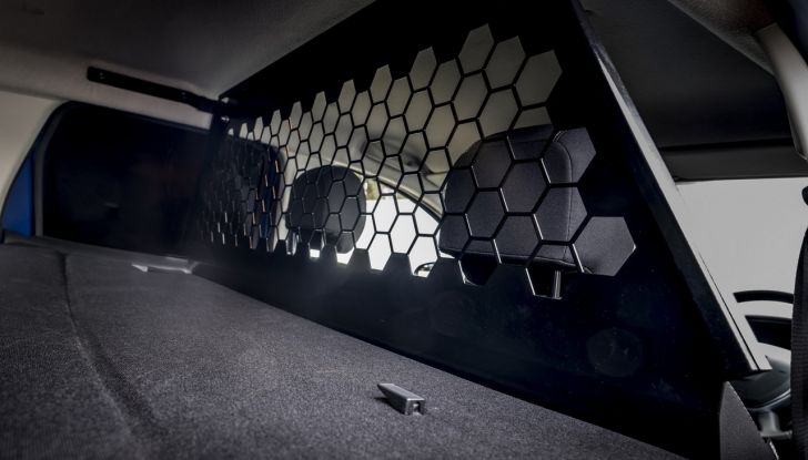 Dacia Duster: disponibile anche la versione commerciale LCV - Foto 9 di 11