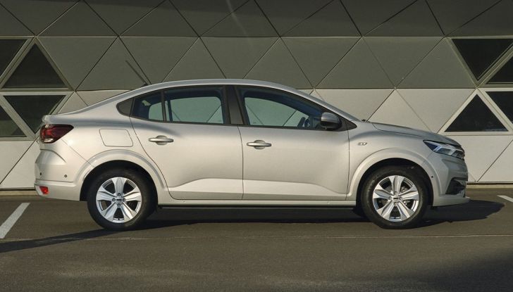 Dacia Logan 2023: la berlina si aggiorna nell’estetica - Foto 3 di 7