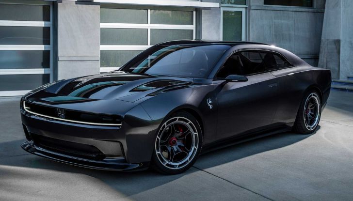 Anche la Dodge Charger diventa elettrica! Ecco il Daytona SRT Concept - Foto 1 di 13