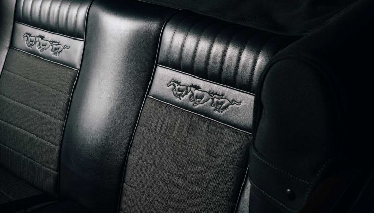 Ford Mustang: il modello originale del 1964 ritorna come restomod! - Foto 10 di 10