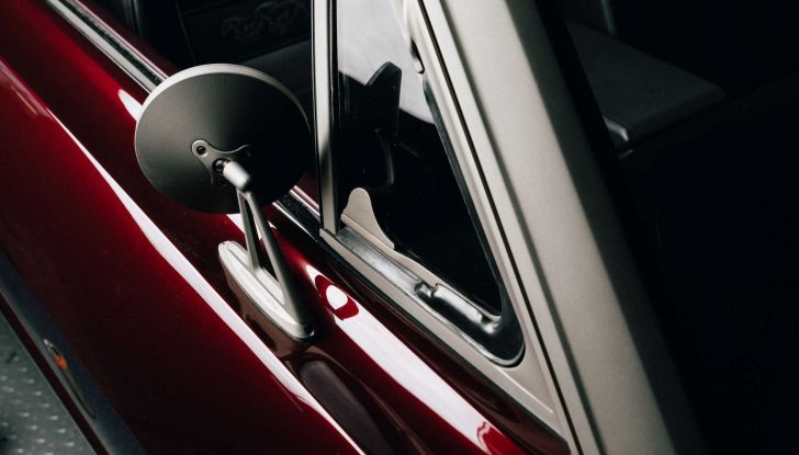 Ford Mustang: il modello originale del 1964 ritorna come restomod! - Foto 9 di 10