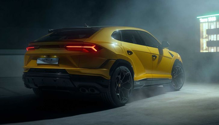 Lamborghini Urus Performante: ecco la versione più potente di sempre del SUV italiano - Foto 12 di 16