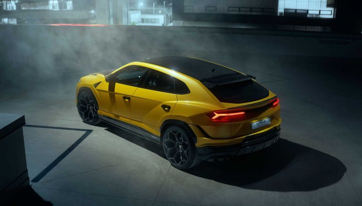 Lamborghini Urus Performante: ecco la versione più potente di sempre del SUV italiano - Foto 14 di 16