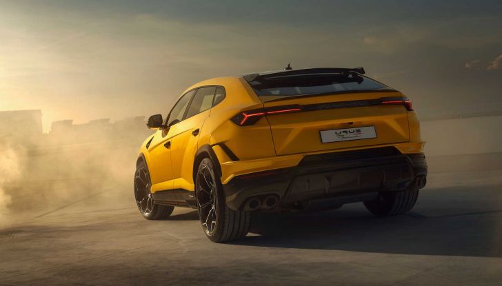 Lamborghini Urus Performante: ecco la versione più potente di sempre del SUV italiano - Foto 7 di 16