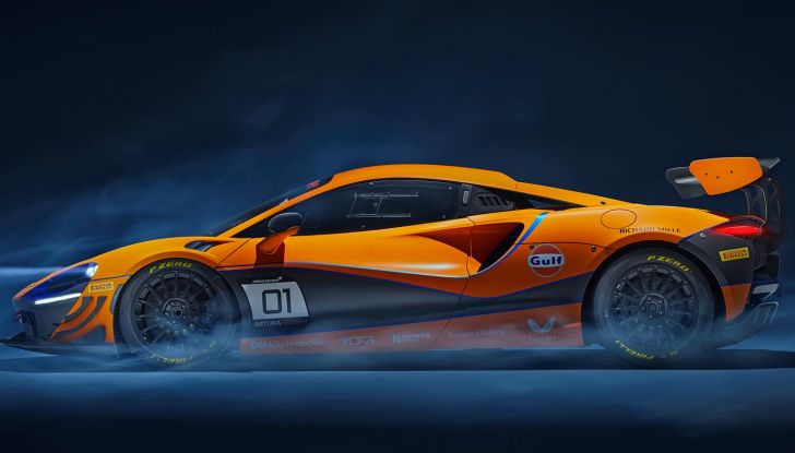 McLaren Artura Trophy II: la GT4 britannica pronta al Campionato 2023 - Foto 4 di 10