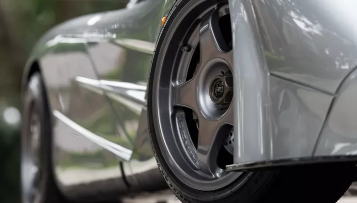 McLaren F1: RM Sotheby’s mette all’asta l’esemplare #59 con High Downforce Kit - Foto 12 di 31