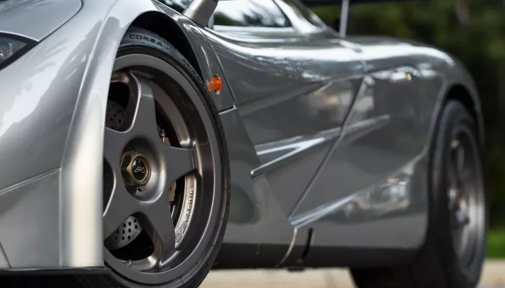 McLaren F1: RM Sotheby’s mette all’asta l’esemplare #59 con High Downforce Kit - Foto 13 di 31