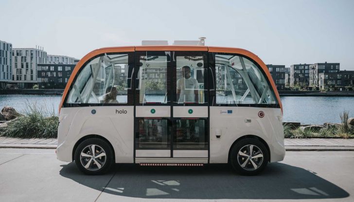 Guida autonoma: a Torino inizia la sperimentazione delle navette da trasporto passeggeri - Foto 1 di 9