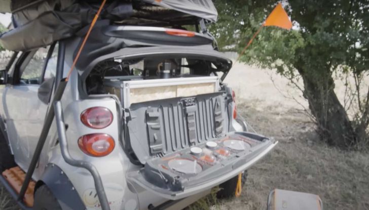 Il camper 4×4 più piccolo del mondo… è una Smart Fortwo! - Foto 5 di 10