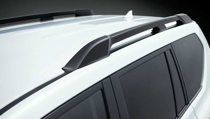 Toyota Land Cruiser: ecco la versione speciale Prado Matte Black Edition - Foto 8 di 11